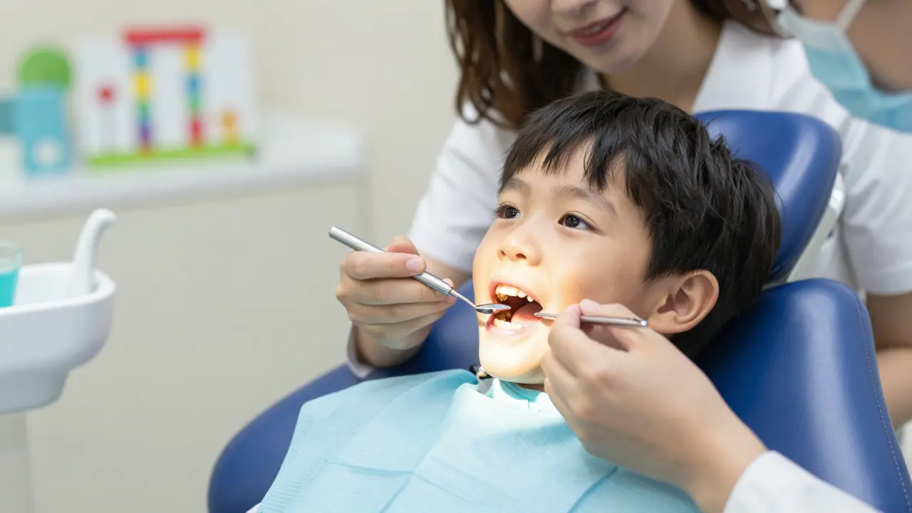 Jak zachránit mléčné zuby: praktické kroky pro prevenci zubního kamene u dětí